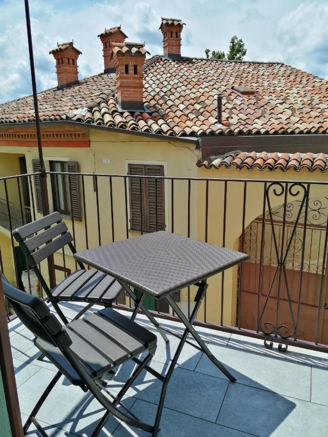 Fiordaelisa Apartment Monforte dʼAlba Exterior foto